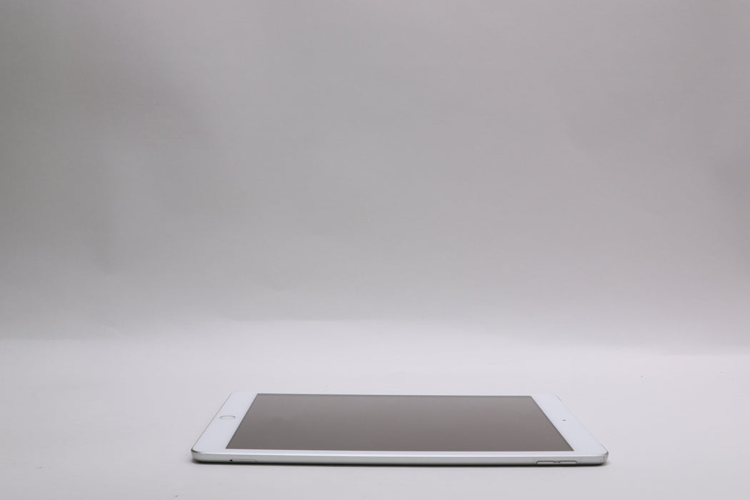 10.9" Apple iPad 10.2" 7th Gen, 32GB, Unlocked, Silver, MW6C2J/A — photo 11 of 13