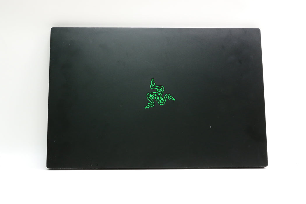 15" Razer Blade 15 (Early 2021), i7-10875H 2.30GHz, 40GB, 1TB SSD, RTX 3070
