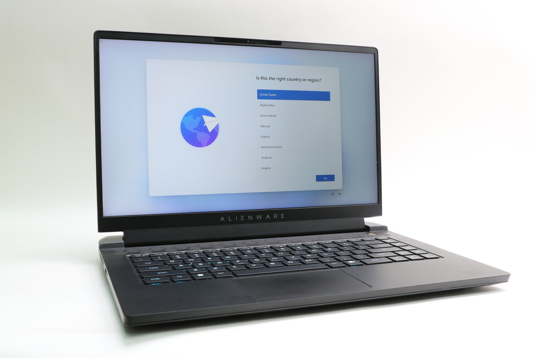 15" QHD Alienware m15 R7, i7-12700H, 16GB, 1TB SSD, RTX 3060, 100% Battery!