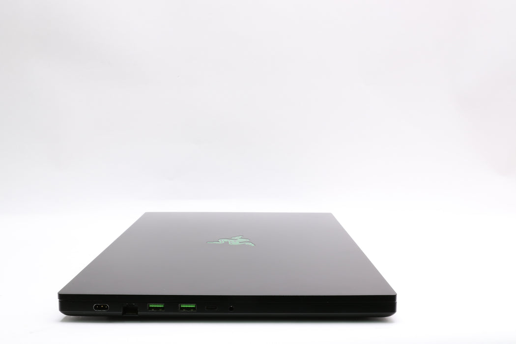 17.3" Razer Blade 17 (2022) - RZ09-0423, i7-12800H, 64GB, 1TB SSD, RTX 3070 Ti — photo 10 of 13