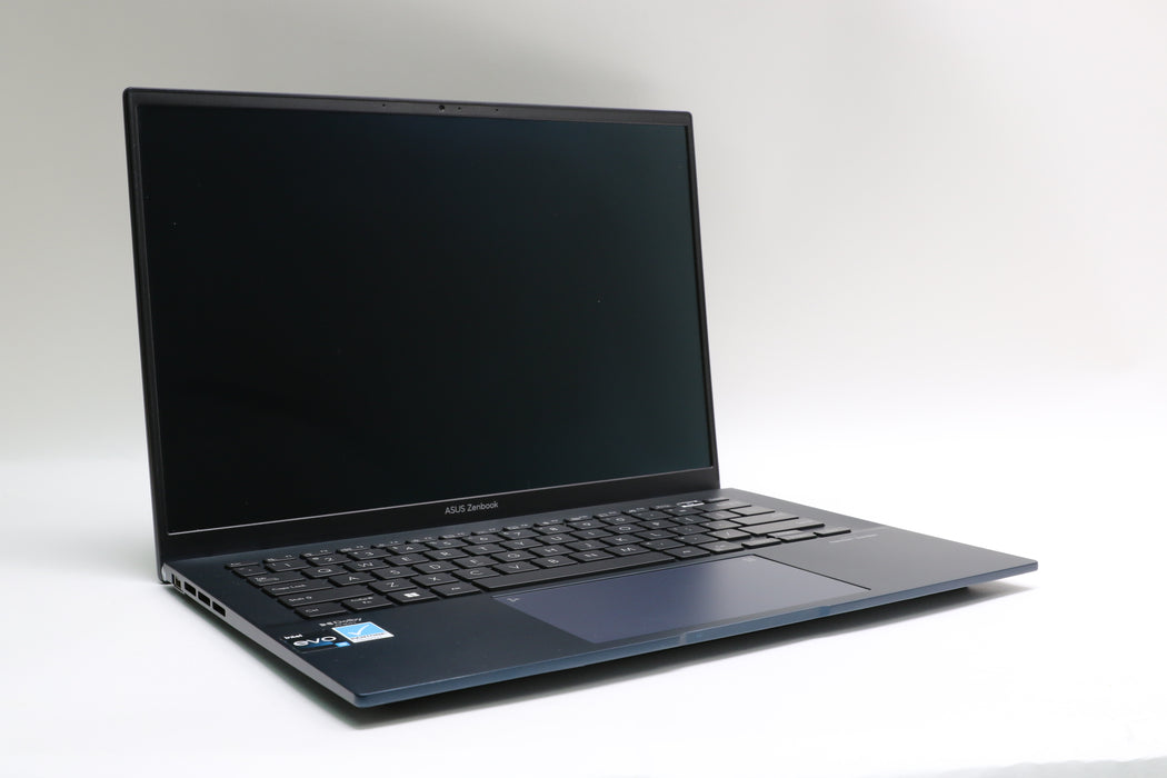 14" Asus, Zenbook Ux3402za, 12th Gen i5-1240P, 8GB, 256GB SSD