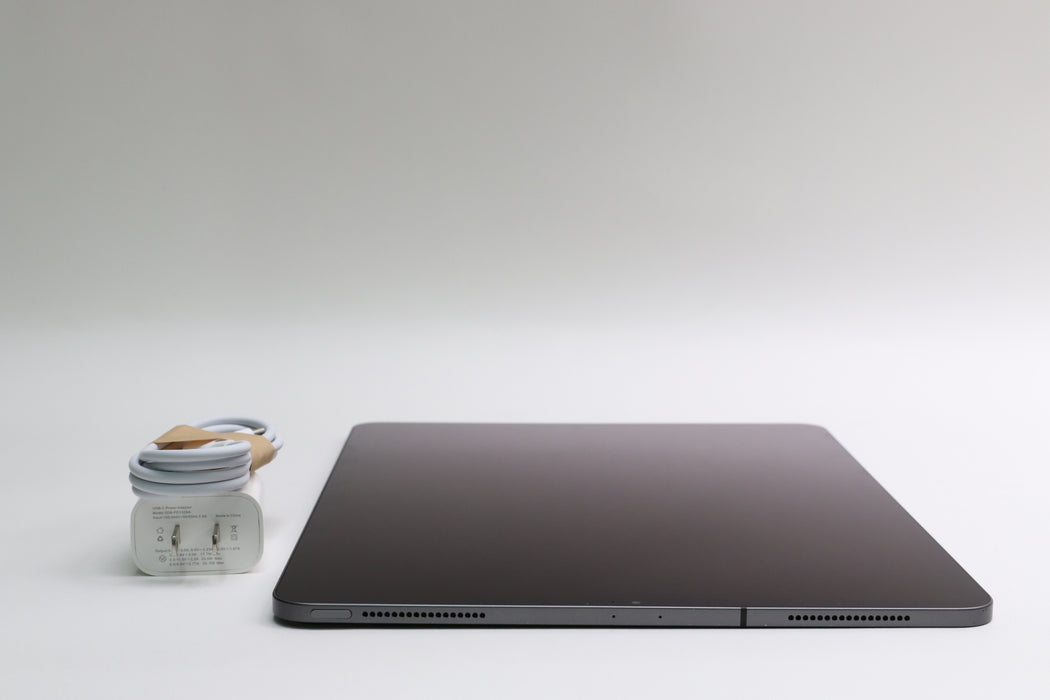 iPad Pro 12.9" 4th Gen, 128GB, Unlocked, Space Gray, MY3J2LL/A