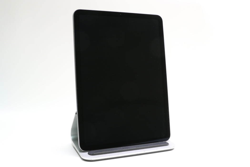 iPad Air 4th Gen, 64GB, Wifi, Space Gray, MYFM2LL/A + Pencil!