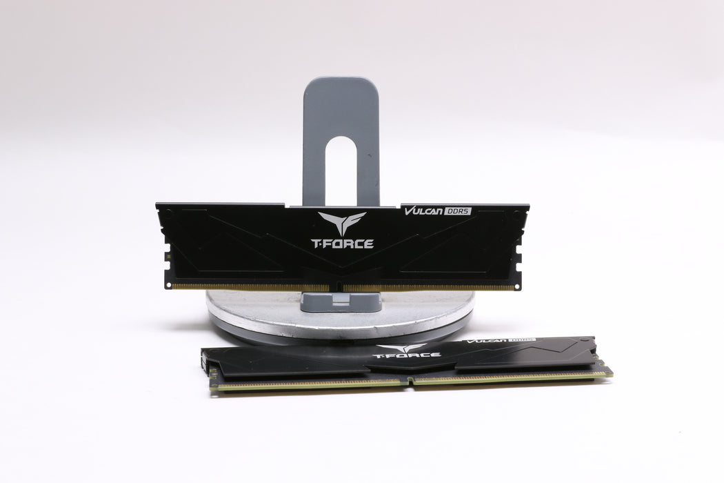 TeamGroup T-Force Vulcan 32GB (2x16GB) 5600MHz DDR5 Memory