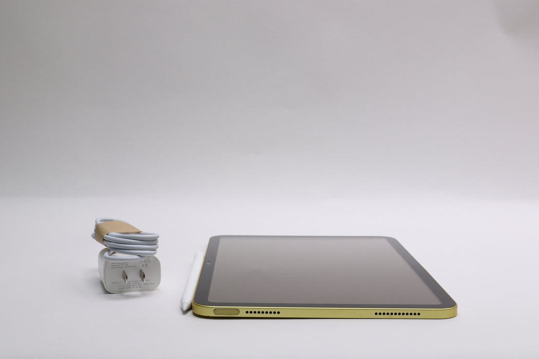 10.9" iPad 10th Gen, 64GB, Wi-Fi Only, Yellow, MPQ23LL/A w/ Pencil