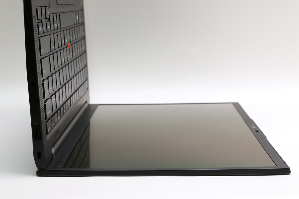 14" 2.8K! Lenovo ThinkPad X1 Carbon Gen 11, i7-1370P, 512GB SSD, 32GB
