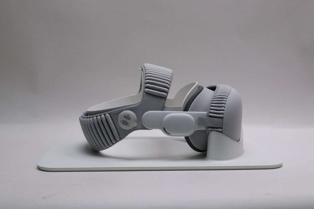 Open Box! Apple Vision Pro (M5) 256GB VR Headset, 21W, MFHE4AM/A — photo 2 of 7