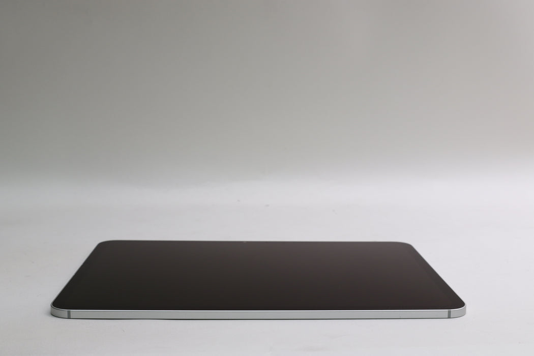 iPad Pro 11" M4, 256GB, Unlocked, Silver, MVW23LL/A w/ Magic Keyboard and AC+!