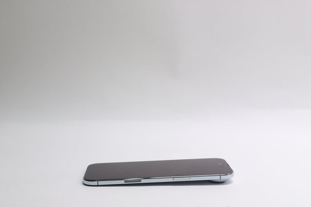 Apple iPhone Air, 1TB, Unlocked, Sky Blue, MG1Q4LL/A — photo 7 of 13