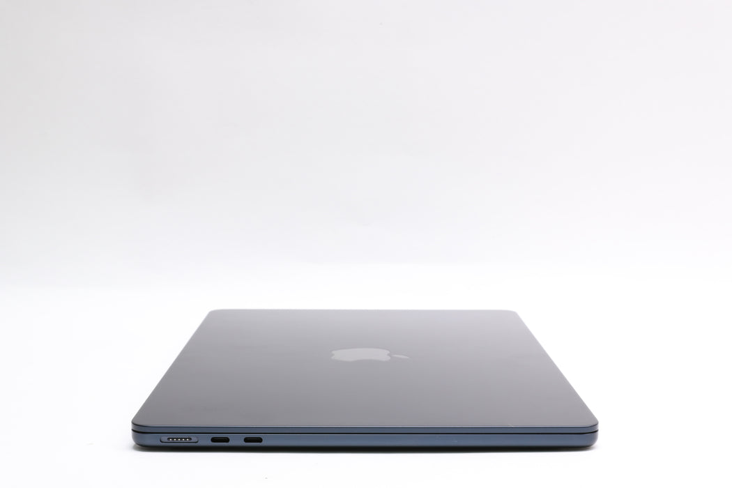 13" 2022, MacBook Air, MC7X4LL/A, Apple M2, 16GB, 256GB SSD, 8C, Only 8 Cycles! — photo 10 of 13