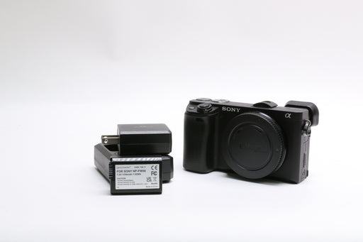 Sony Alpha a6400 Camera, Very Low Shutter Count of 1,437!