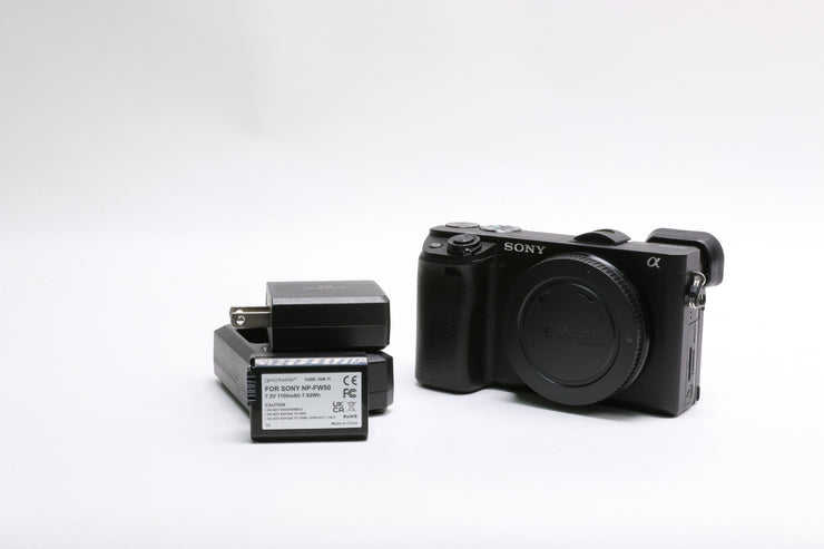 Sony Alpha a6400 Camera, Very Low Shutter Count of 1,437!