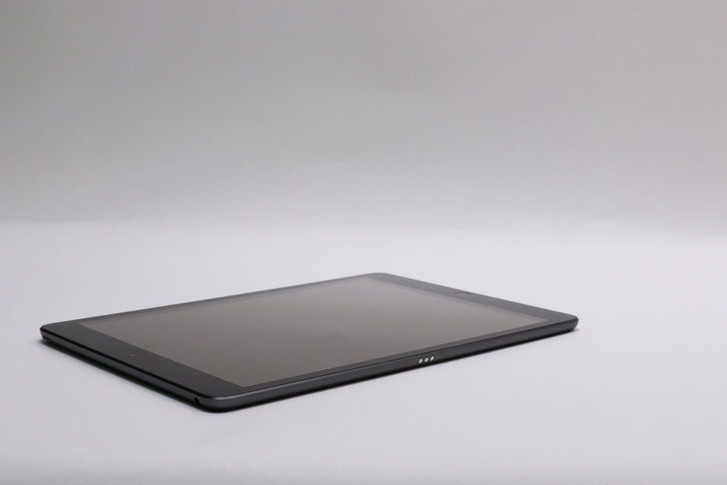 10.9" Apple iPad 10.2" 8th Gen, 128GB, Wi-Fi Only, Space Gray, PYLD2LL/A