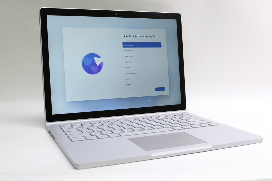 13.5" Microsoft Surface Book 3, i7-1065G7, 16GB, 256GB SSD, GTX 1650, Touch!