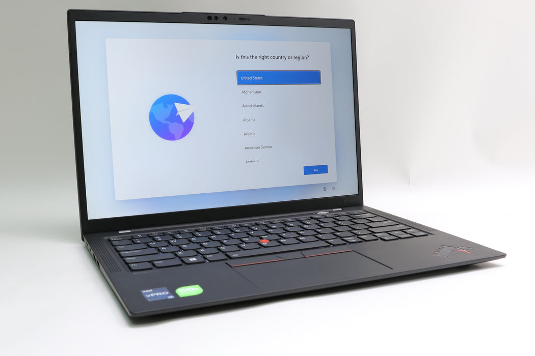 14" Lenovo ThinkPad X1 Carbon, i7-1270P, 32GB, 1TB SSD, Gen 10