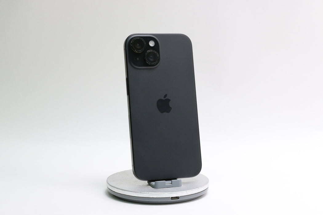 Apple iPhone 15, 128GB, Unlocked, Black, MTLV3LL/A — photo 4 of 13