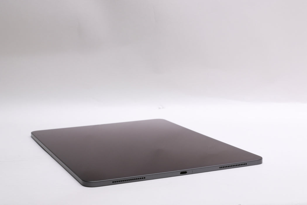12.9" Apple iPad Pro 4th Gen, 512GB, Wi-Fi Only, Space Gray, MXAV2ZP/A — photo 8 of 13