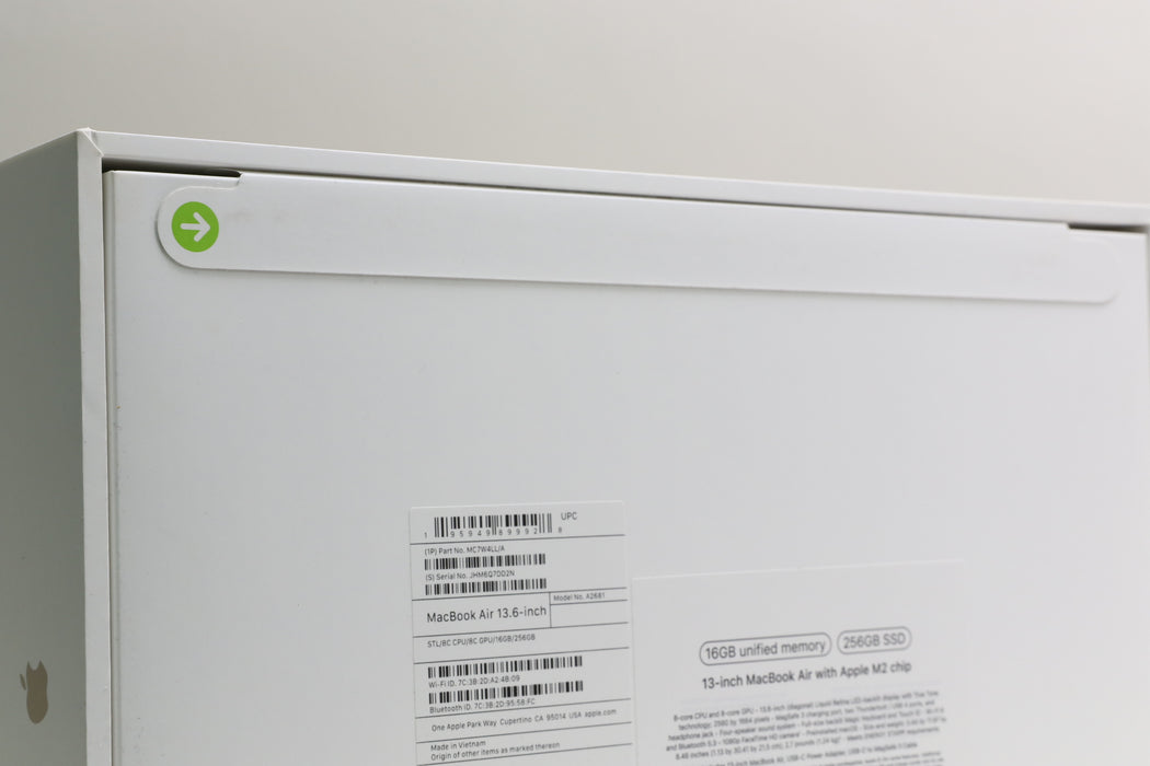 Brand New! 13" 2022, MacBook Air, MC7W4LL/A, Apple M2, 16GB, 256GB SSD, 8C