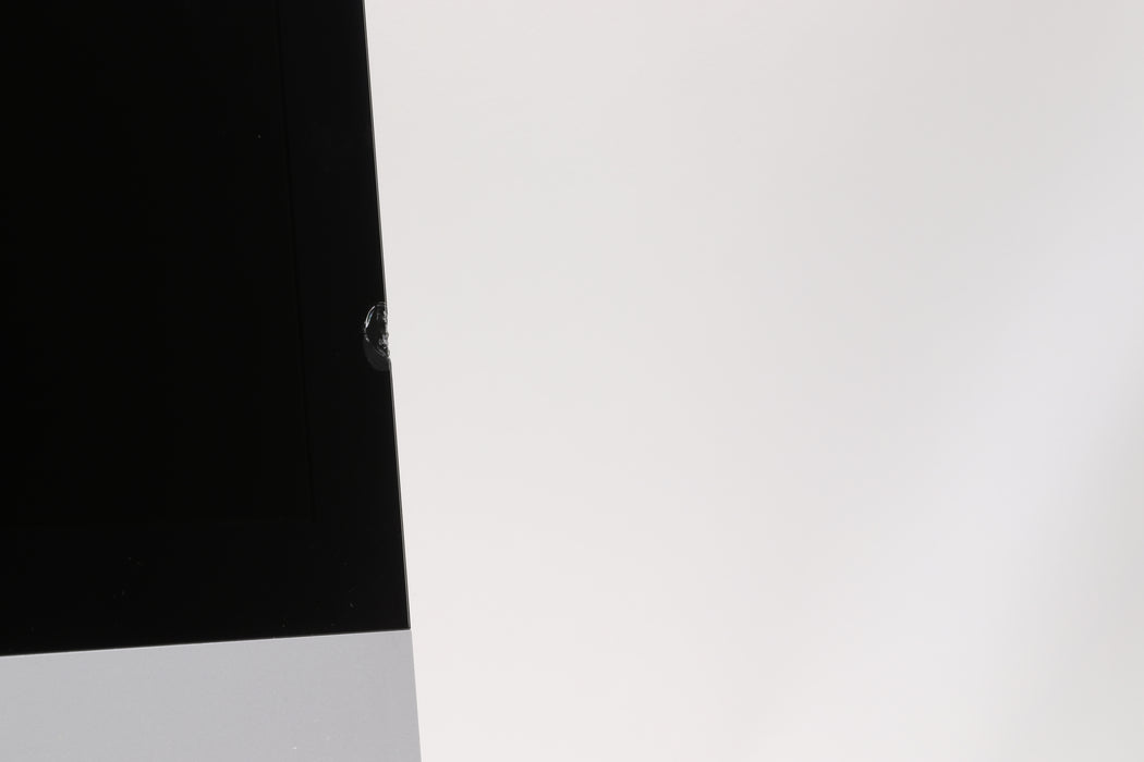 Crack on Bezel! 21.5" 2012, iMac, MD093LL/A, i5-3330S, 8GB, 1TB HDD, GT 640M
