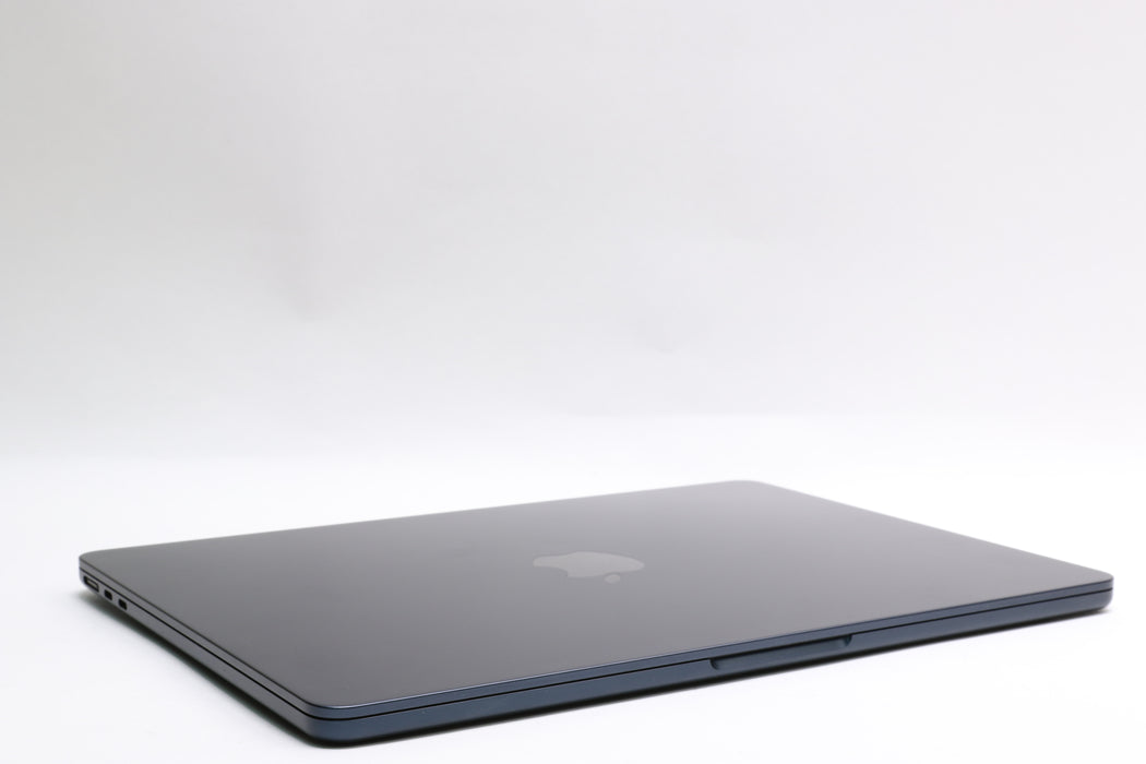 13" 2024, MacBook Air, MC8K4LL/A, Apple M3, 16GB, 256GB SSD, 8C — photo 11 of 13