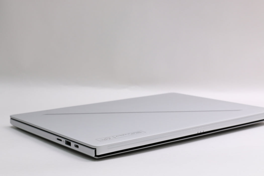 14" Asus Rog Zephyrus G14, AMD Ryzen 9 270, 16GB, 1TB SSD, RTX 5060