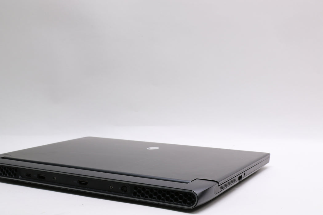 15.6" Alienware m15 R6, i5-11400H, 8GB, 256GB SSD, RTX 3060 — photo 9 of 13