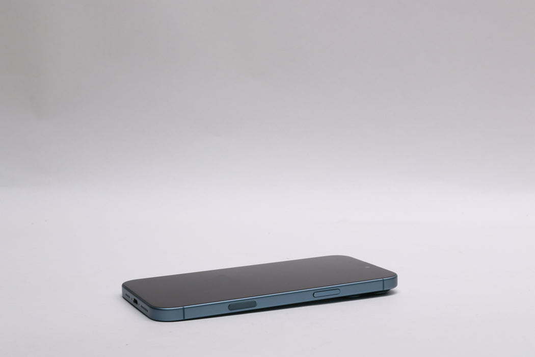 Apple iPhone 16 Plus, 128GB, Unlocked, Teal, MXUX3LL/A — photo 10 of 13