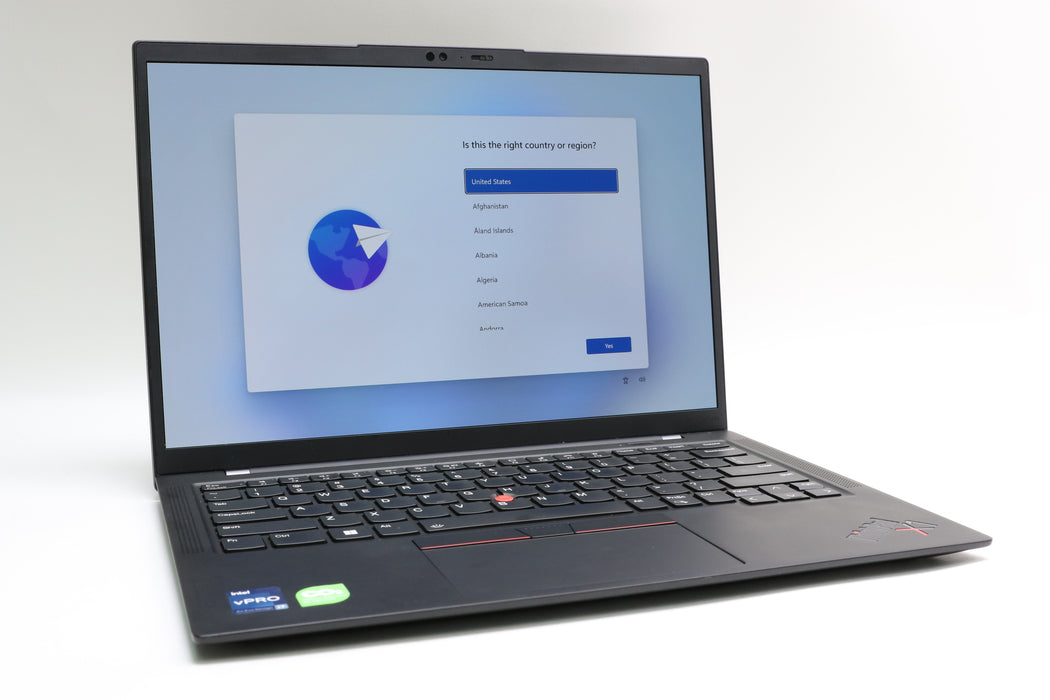 14" UHD+ Lenovo Thinkpad X1 Carbon Gen 11, 13th Gen i7-1370P, 32GB, 512GB SSD