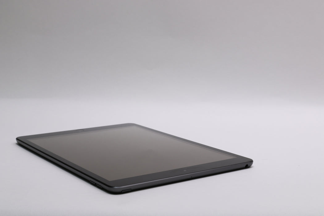 10.9" Apple iPad 10.2" 8th Gen, 128GB, Wi-Fi Only, Space Gray, PYLD2LL/A