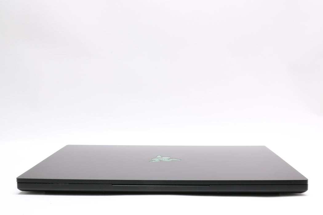 17.3" Razer Blade 17 (2022) - RZ09-0423, i7-12800H, 64GB, 1TB SSD, RTX 3070 Ti — photo 12 of 13