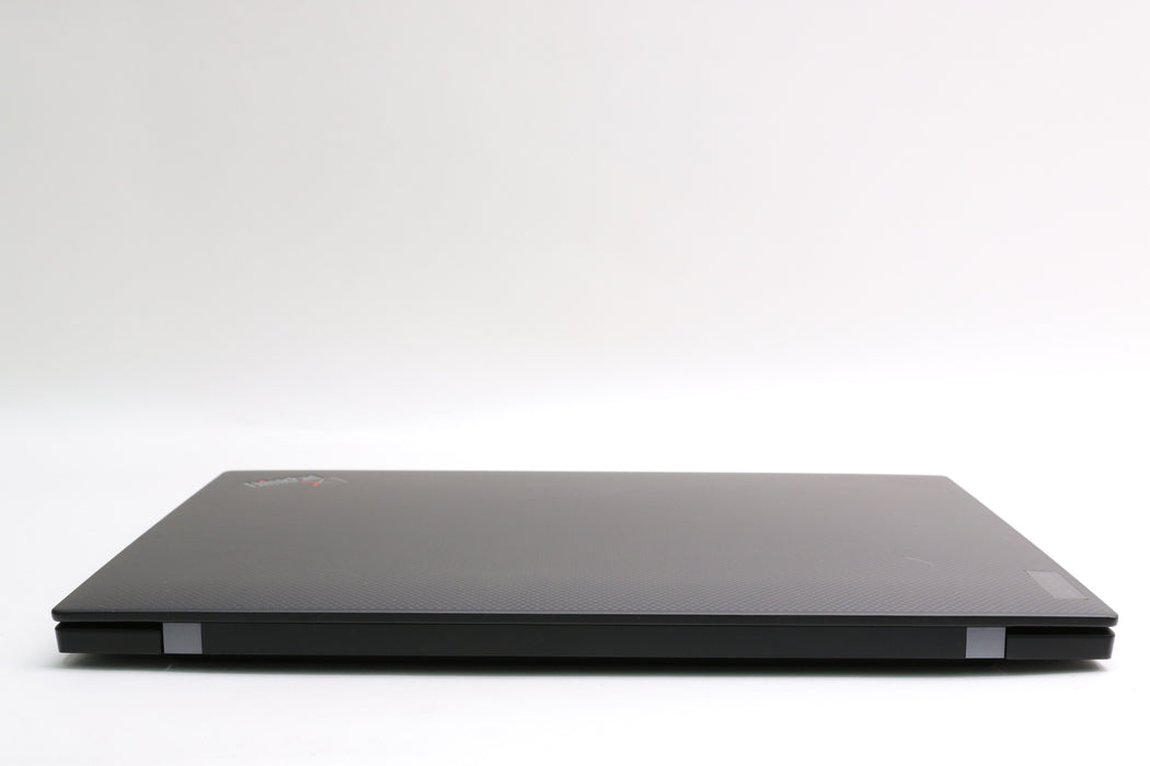 14" UHD+ Lenovo ThinkPad X1 Carbon Gen 10, i7-1270P, 32GB, 1TB SSD, 4K!