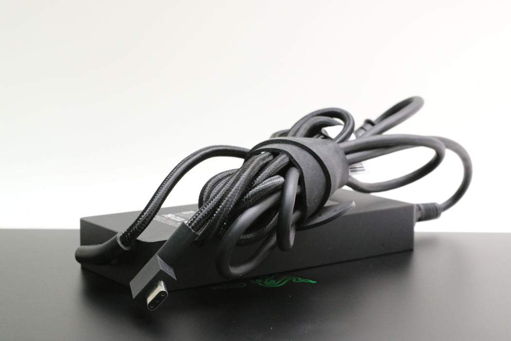 15.6" Razer Blade 15 Advanced Rz09-0409, i9-11900H, 32GB, 1TB, RTX 3080, Touch!