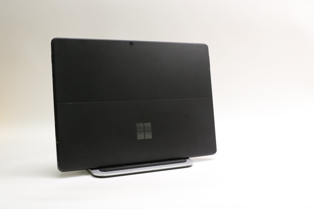 13" Microsoft Surface Pro 8, i5-1135G7, 16GB, 256GB SSD