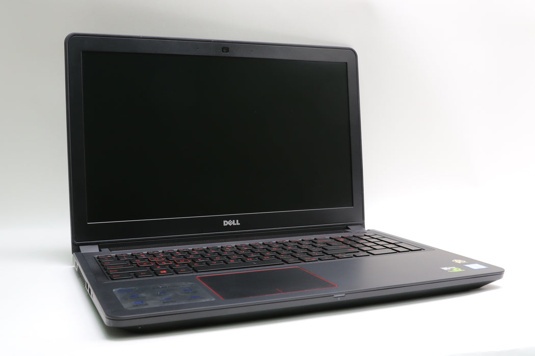 15.6" Dell Inspiron 5577, i7-7700HQ 2.80GHz, 8GB, 128GB SSD & 1TB HDD, GTX 1050