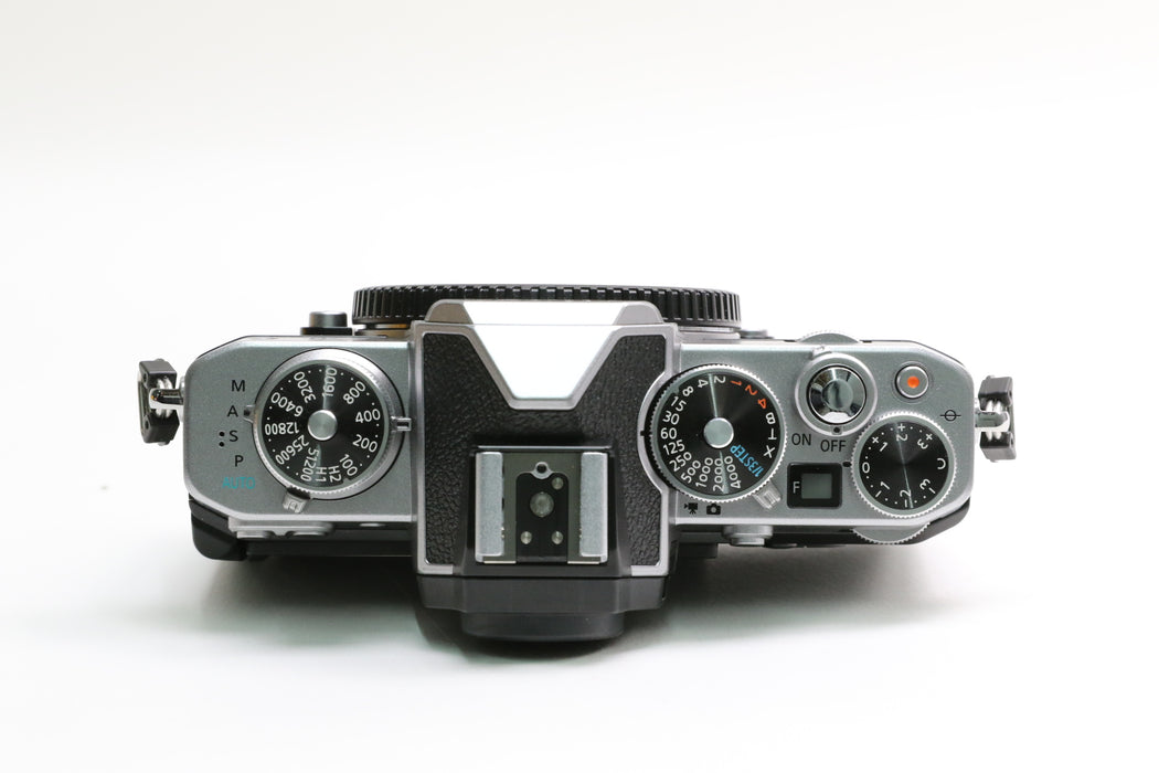 Nikon Z fc Camera, Silver, w/ Box! Very Low Shutter Count of 195!