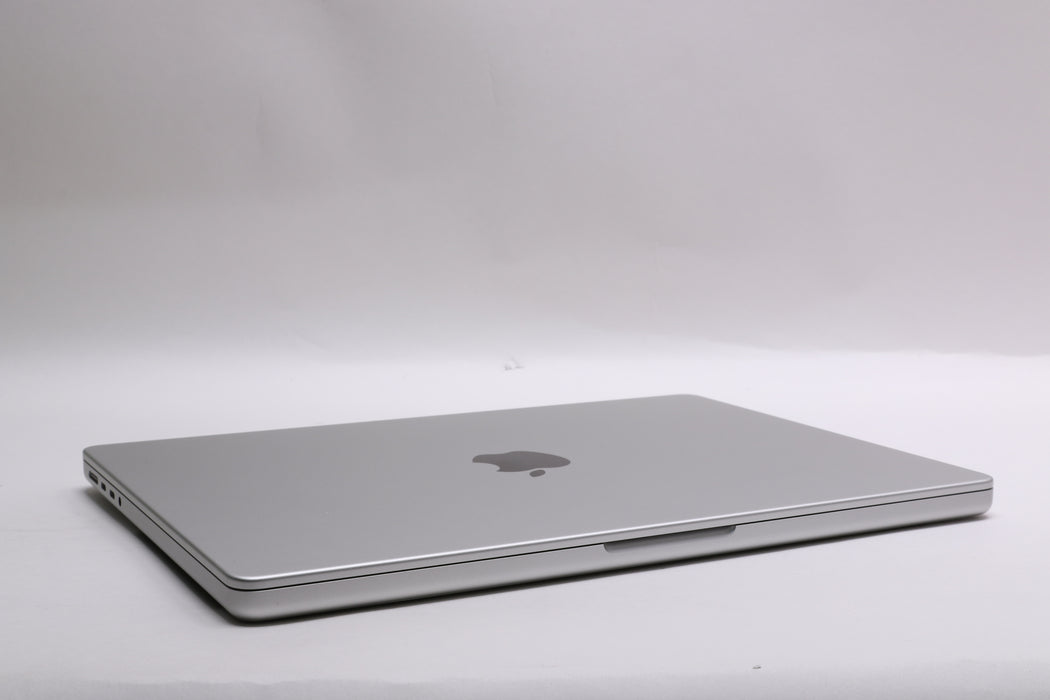 14" 2025, MacBook Pro, MDE54LL/A, Apple M5, 16GB, 1TB SSD, 10C, AC+ 2027!