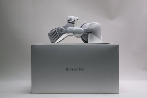 Open Box! Apple Vision Pro (M5) 256GB VR Headset, 21W, MFHE4AM/A