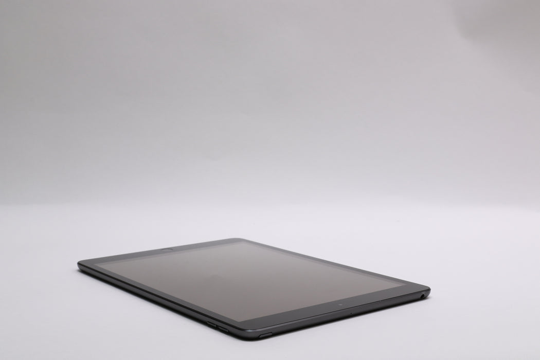 10.2" iPad 8th Gen, 128GB, Wi-Fi Only, Space Gray, MYLX2LL/A