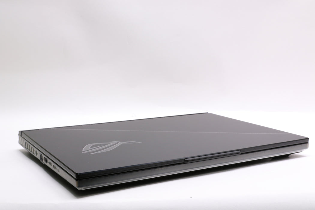 16" Asus ROG Strix Scar 16 G634JYR, i9-14900HX, 64GB, 2TB SSD, RTX 4090 16GB!
