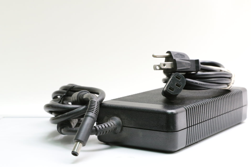 17.3" Alienware X17 R2, i9-12900H, 64GB, 1TB SSD, RTX 3070 Ti