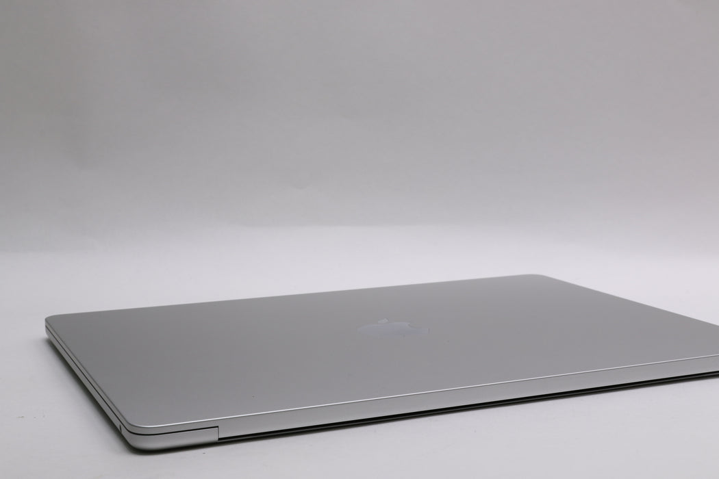 15" 2026, MacBook Air, MDVC4LL/A, Apple M5, 24GB, 1TB SSD, 10C — photo 7 of 13