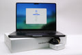 15.4" 2025, MacBook Pro, MDE14LL/A, Apple M5, 16GB, 1TB SSD, 10C