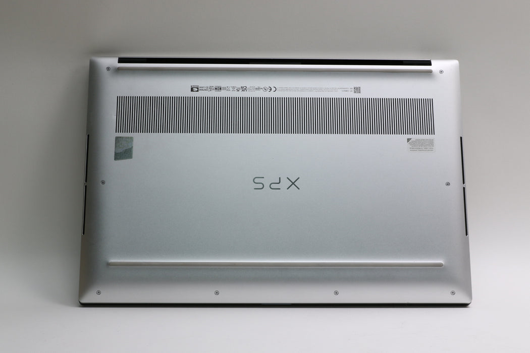 15.6" 3.5K Dell XPS 15 9530, i7-13700H, 32GB, 1TB SSD, RTX 4050, Touchscreen