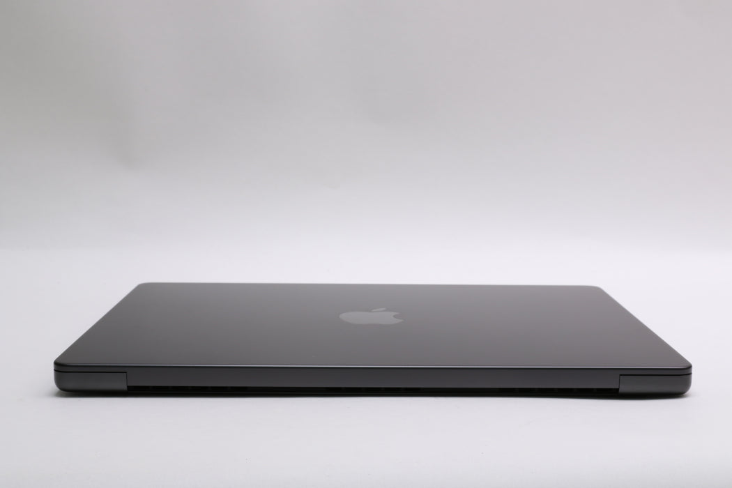 14" 2025, MacBook Pro, MDE14LL/A, Apple M5, 16GB, 1TB SSD, 10C — photo 8 of 12