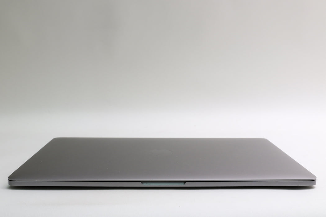 100%BATT 15" 2017, MacBook Pro, BTO, i7-7700HQ, 16GB, 512GB SSD, Radeon Pro 555