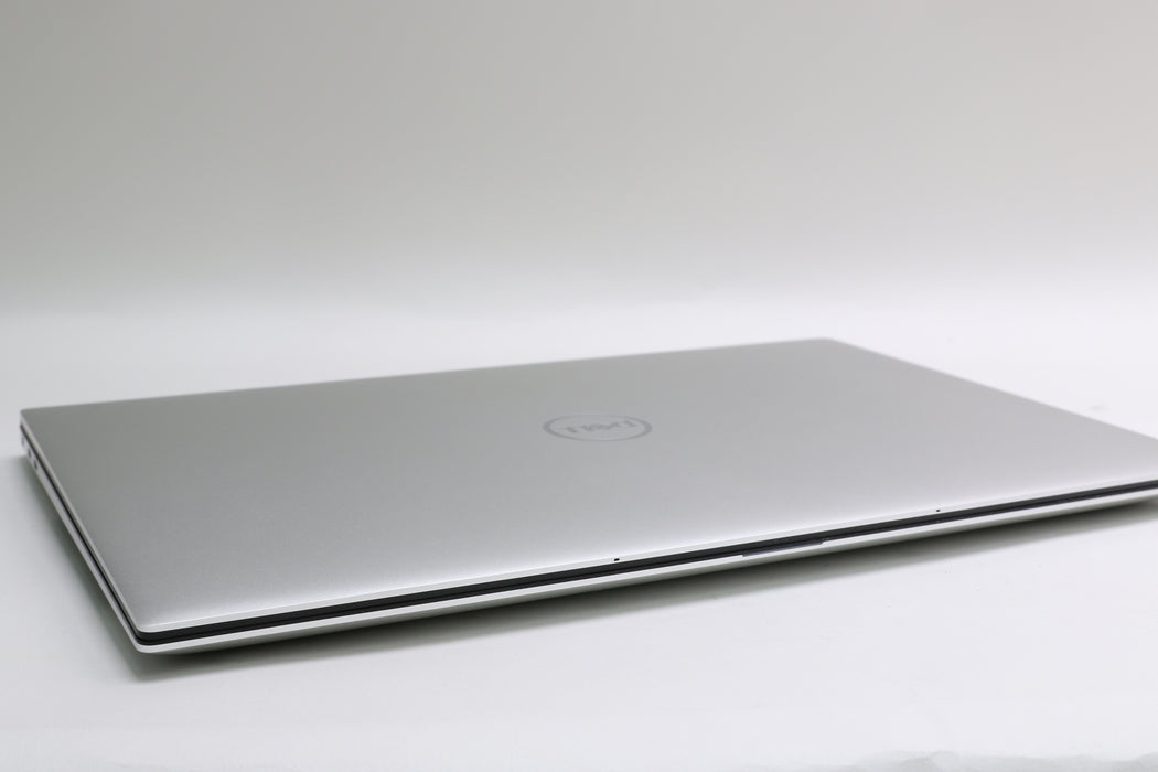 15" Dell XPS 15 9530, i9-13900H, 32GB, 954GB, RTX 4070, 3.5K OLED Touchscreen!