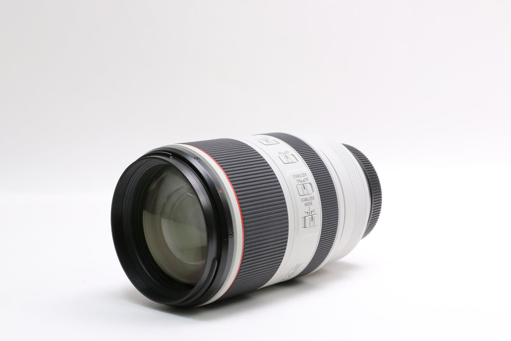 Canon RF 70-200mm f/2.8L IS USM Lens w/ Canon Case and Lens Hood!