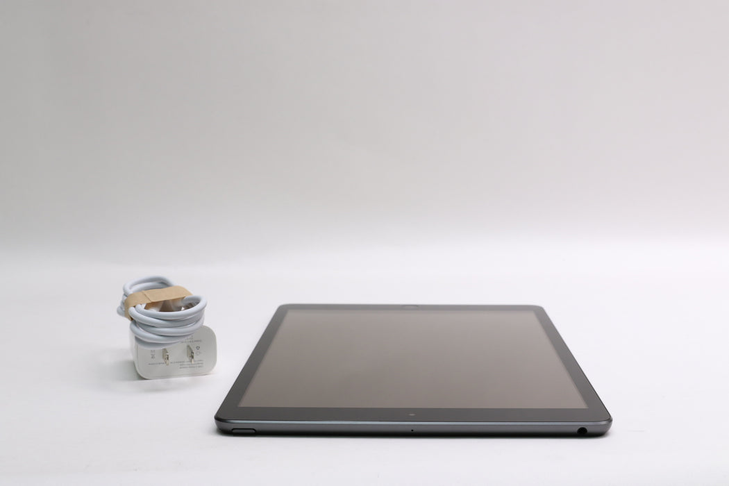 iPad 10.2" 8th Gen, 128GB, Wi-Fi Only, Space Gray, MYLD2LL/A