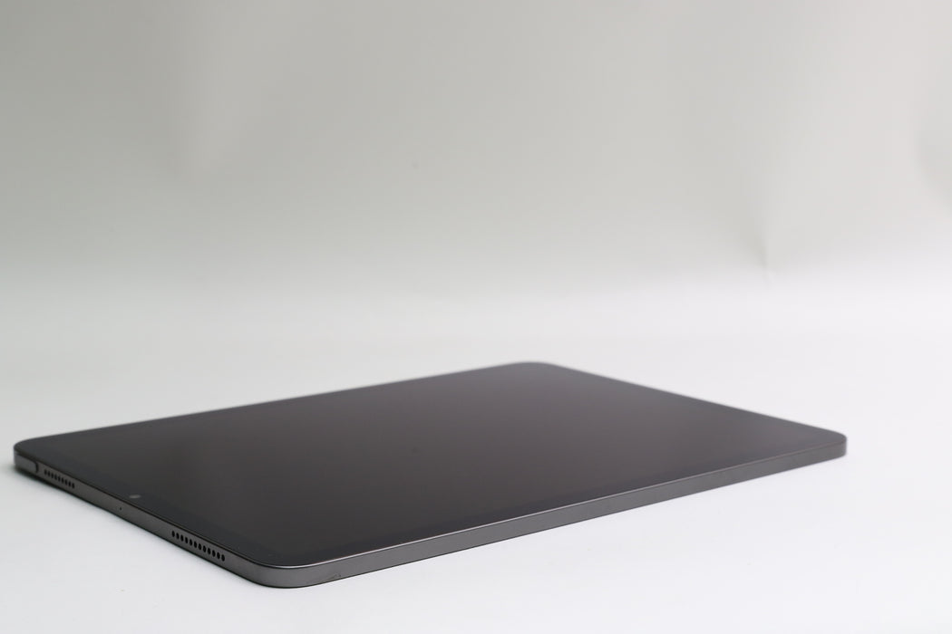 iPad Air 5th gen, 64GB, Wi-Fi, Space Gray, MM9C3LL/A + Pencil