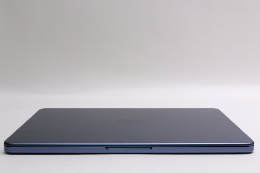 13" 2026, MacBook Neo, MHFG4LL/A, Apple A18 Pro, 8GB, 512GB SSD, 5C w/ Box!